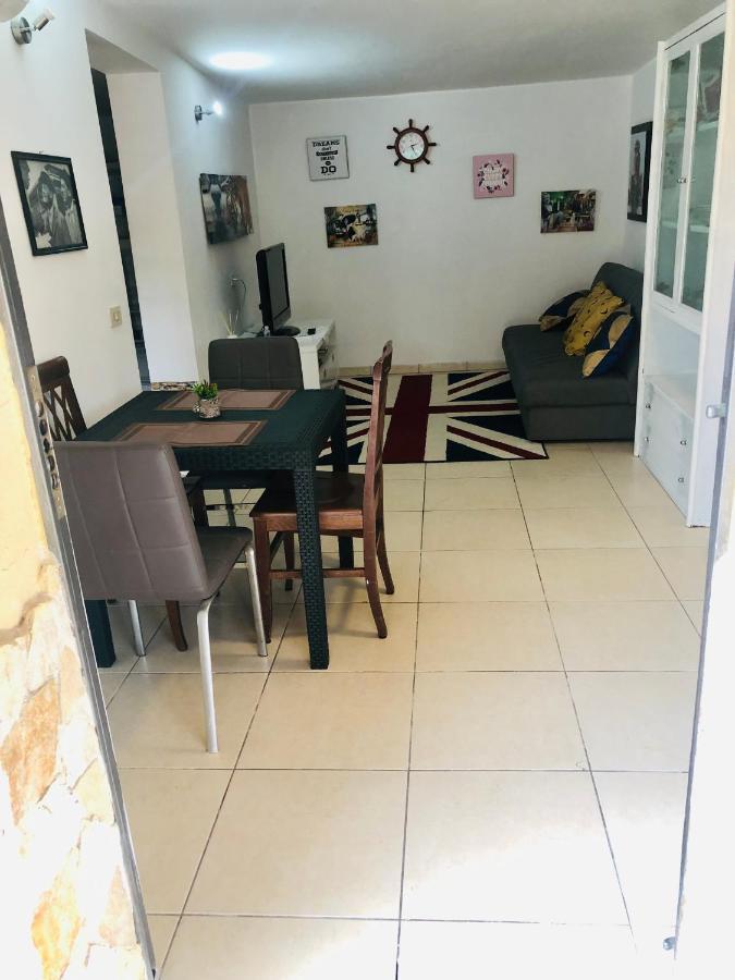 דירות פונטה גלריה Little House Fiera Di Roma מראה חיצוני תמונה